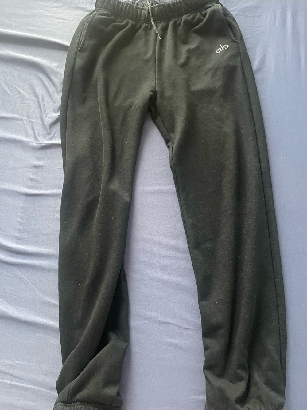 ALO Yoga Men’s Black Jogger Sweatpants